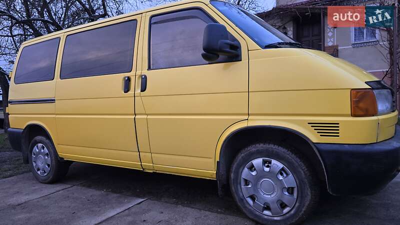 Минивэн Volkswagen Transporter 2000 в Монастыриске