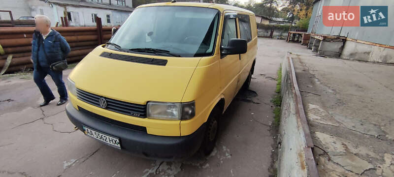 Минивэн Volkswagen Transporter 2000 в Киеве
