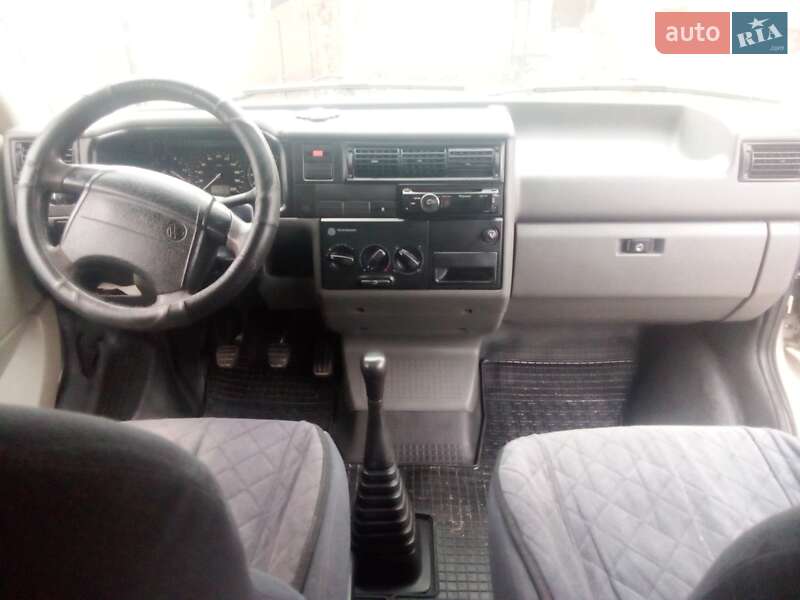 Минивэн Volkswagen Transporter 1998 в Виннице