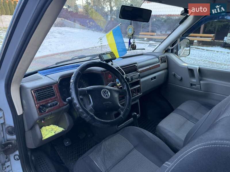 Минивэн Volkswagen Transporter 2001 в Яремче