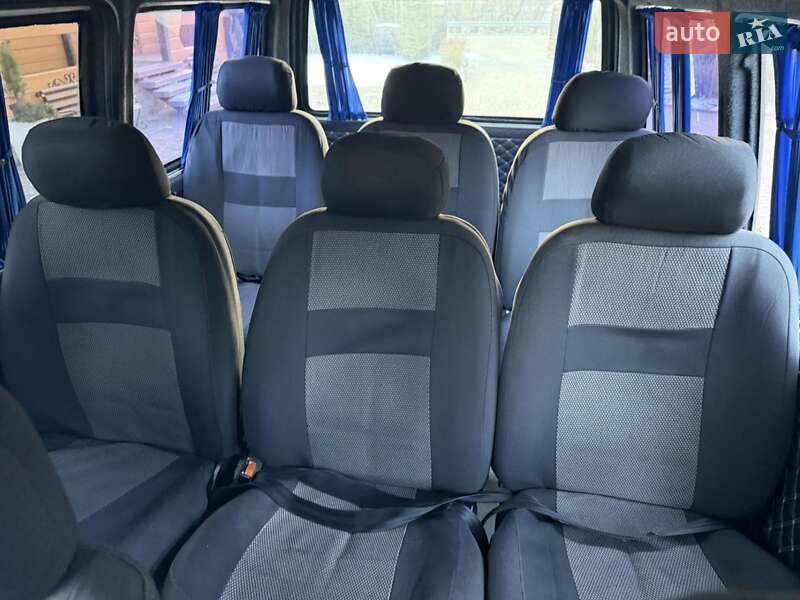 Минивэн Volkswagen Transporter 2001 в Яремче