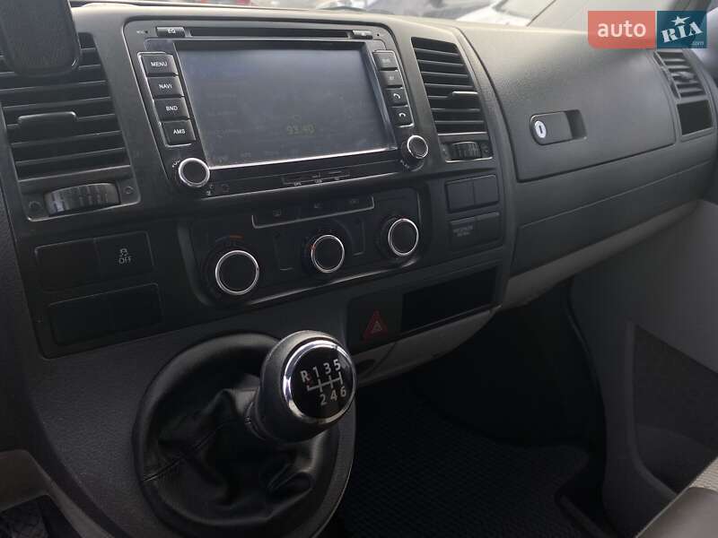 Мінівен Volkswagen Transporter 2010 в Миколаєві