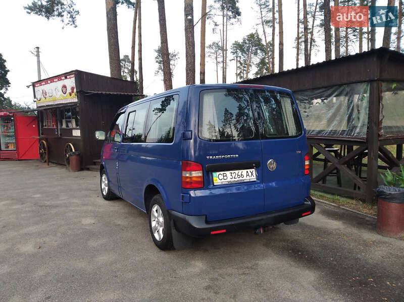 Минивэн Volkswagen Transporter 2005 в Десне