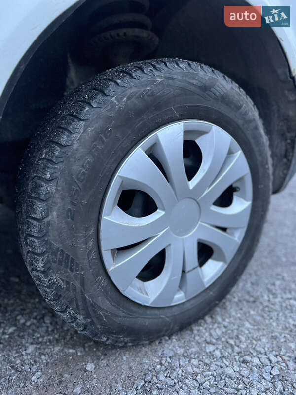 Вантажний фургон Volkswagen Transporter 2005 в Вінниці