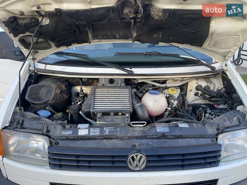 Мінівен Volkswagen Transporter 2002 в Черкасах