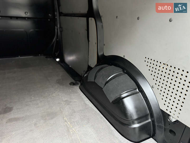 Вантажний фургон Volkswagen Transporter 2020 в Києві