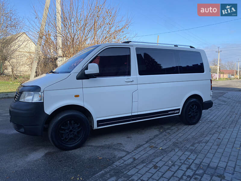 Минивэн Volkswagen Transporter 2006 в Павлограде