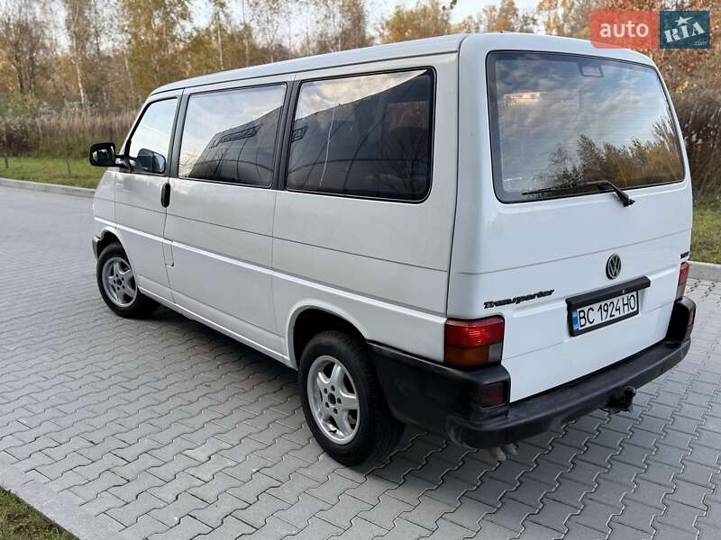 Мінівен Volkswagen Transporter 2000 в Львові