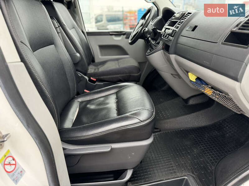 Грузовой фургон Volkswagen Transporter 2013 в Киеве