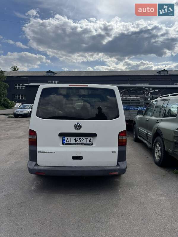 Грузовой фургон Volkswagen Transporter 2007 в Киеве