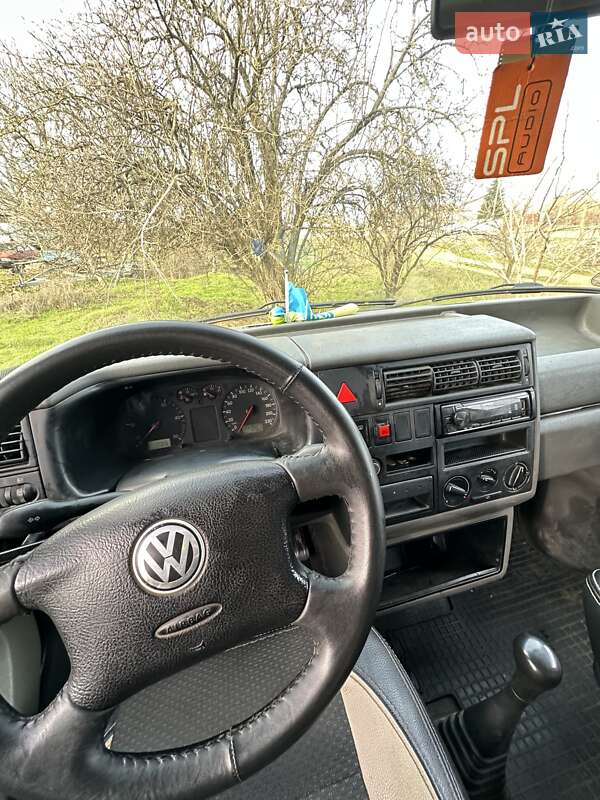Мінівен Volkswagen Transporter 2000 в Херсоні
