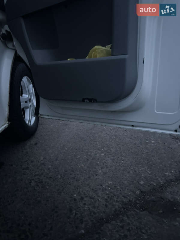 Мінівен Volkswagen Transporter 2004 в Врадіївці фото 8 Мінівен Volkswagen Transporter 2004 в Врадіївці