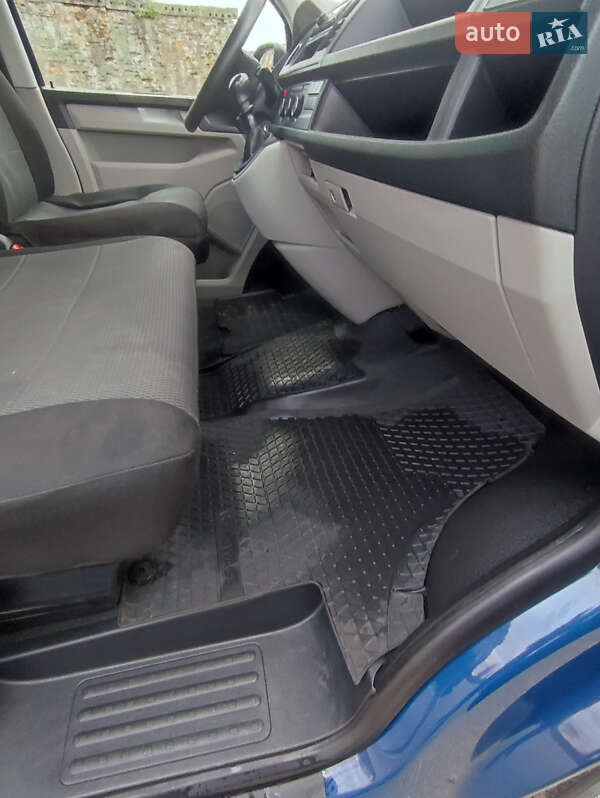 Вантажний фургон Volkswagen Transporter 2018 в Луцьку