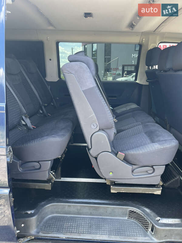 Вантажний фургон Volkswagen Transporter 1998 в Бучі