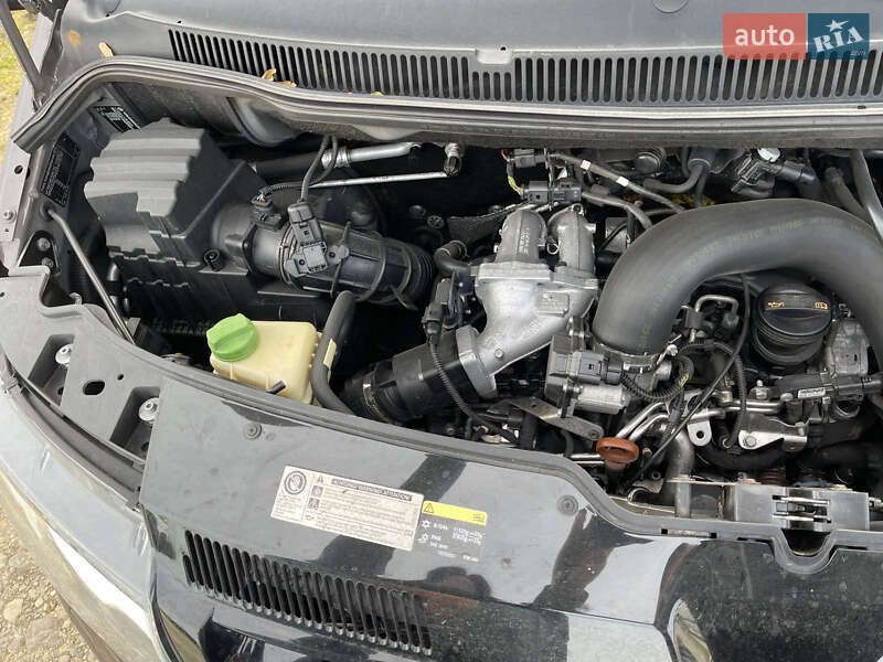 Мінівен Volkswagen Transporter 2013 в Надвірній