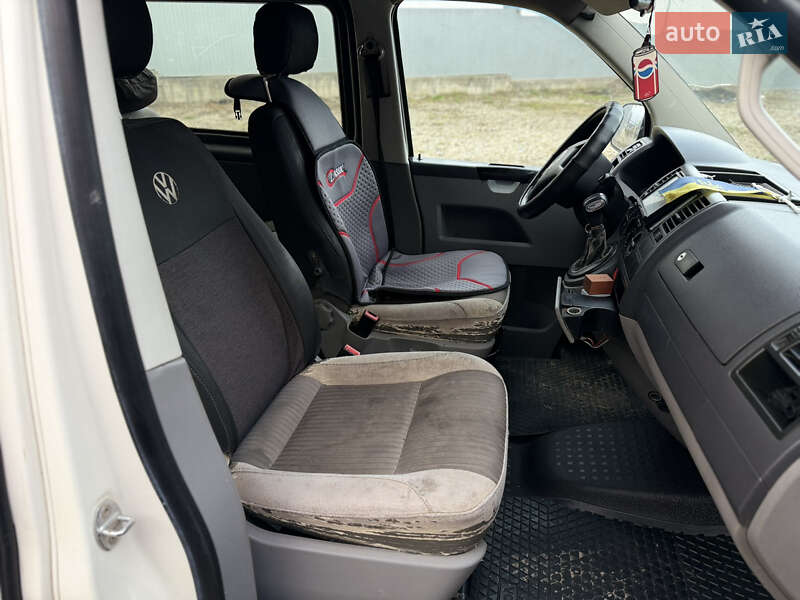 Мінівен Volkswagen Transporter 2005 в Івано-Франківську