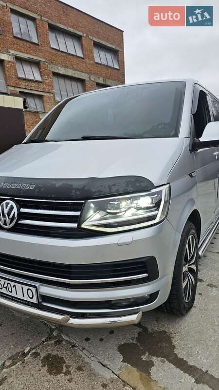 Мінівен Volkswagen Transporter 2017 в Жидачові