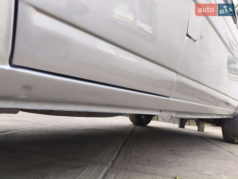 Мінівен Volkswagen Transporter 2003 в Надвірній