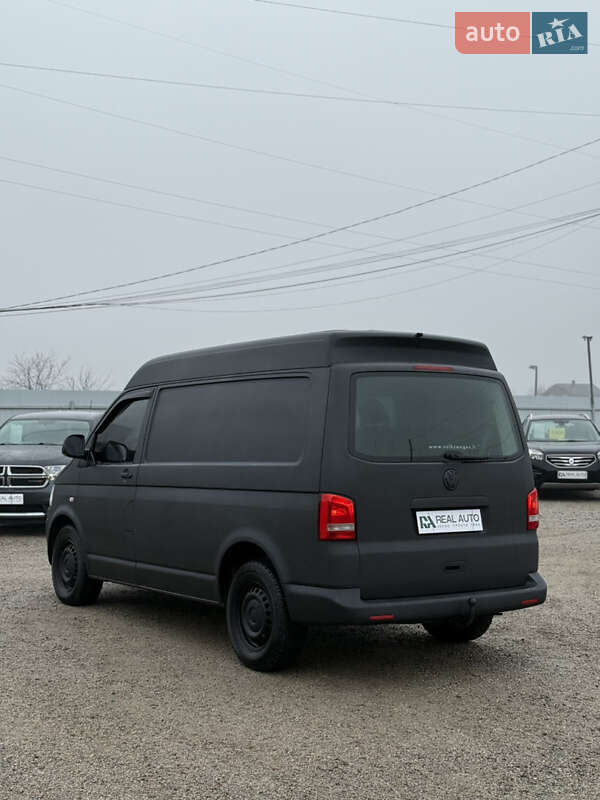Вантажний фургон Volkswagen Transporter 2011 в Кропивницькому