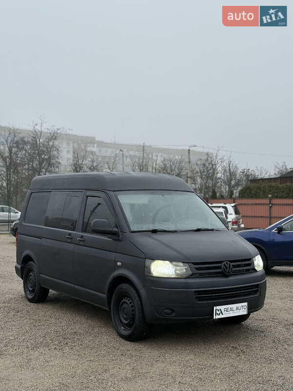 Вантажний фургон Volkswagen Transporter 2011 в Кропивницькому