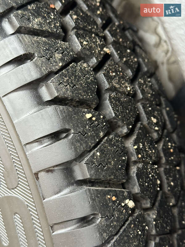 Вантажний фургон Volkswagen Transporter 2011 в Кропивницькому