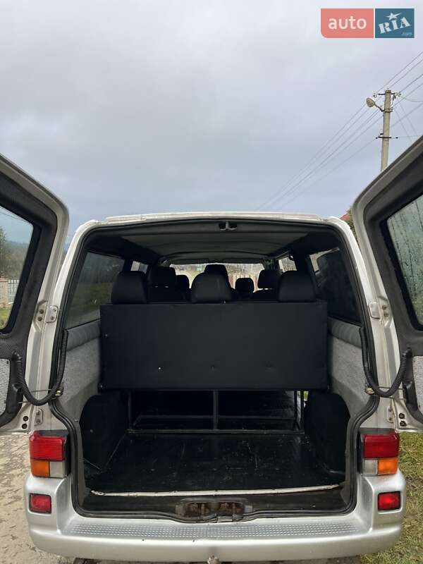 Мінівен Volkswagen Transporter 2003 в Надвірній