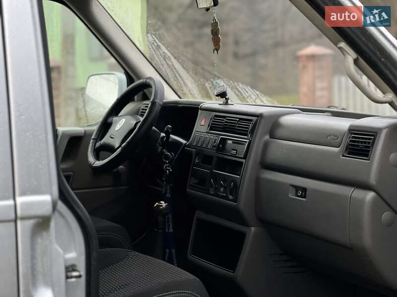 Мінівен Volkswagen Transporter 2003 в Надвірній