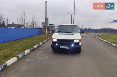 Грузовой фургон Volkswagen Transporter 2003 в Хмельницком