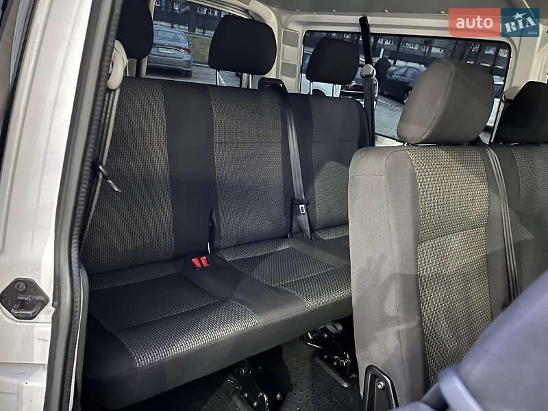 Мінівен Volkswagen Transporter 2022 в Житомирі