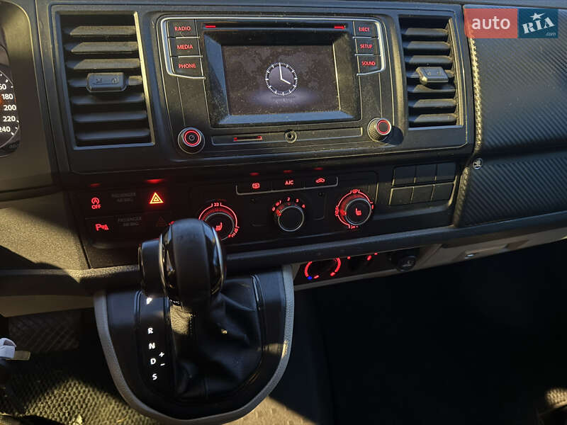 Минивэн Volkswagen Transporter 2016 в Шаргороде