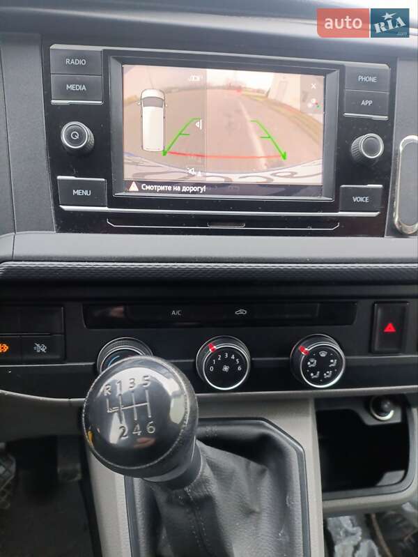 Мінівен Volkswagen Transporter 2020 в Києві