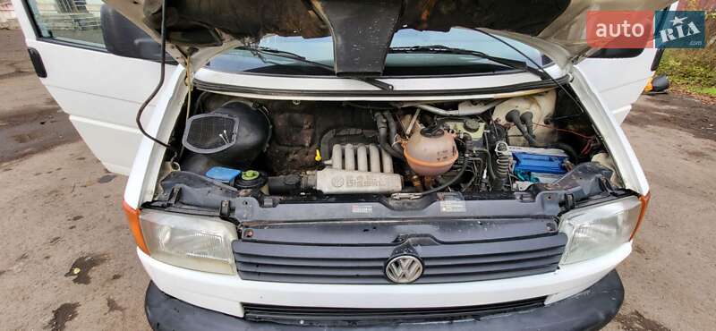 Мінівен Volkswagen Transporter 1996 в Мукачевому