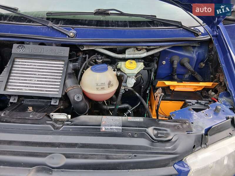 Мінівен Volkswagen Transporter 2003 в Рівному