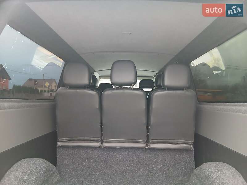 Мінівен Volkswagen Transporter 2003 в Рівному