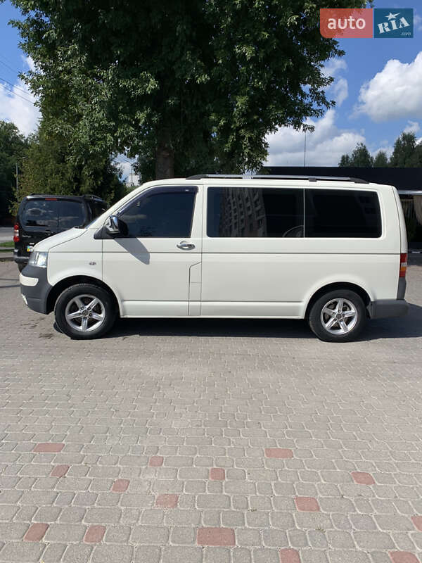Минивэн Volkswagen Transporter 2006 в Хмельницком