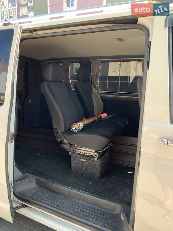 Минивэн Volkswagen Transporter 2006 в Хмельницком