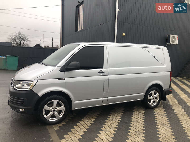 Вантажний фургон Volkswagen Transporter 2015 в Житомирі фото Вантажний фургон Volkswagen Transporter 2015 в Житомирі