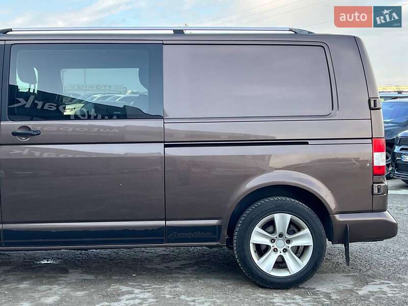 Минивэн Volkswagen Transporter 2014 в Львове