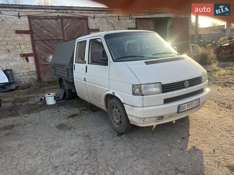 Грузопассажирский фургон Volkswagen Transporter 1994 в Ровно фото 3 Грузопассажирский фургон Volkswagen Transporter 1994 в Ровно