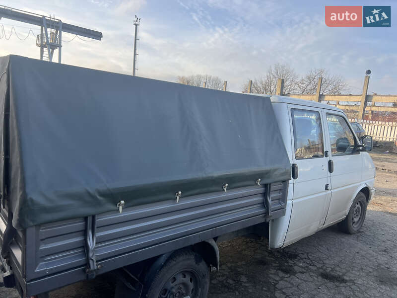 Грузопассажирский фургон Volkswagen Transporter 1994 в Ровно фото 6 Грузопассажирский фургон Volkswagen Transporter 1994 в Ровно