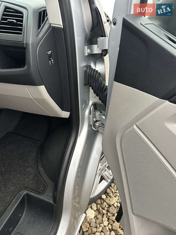 Вантажний фургон Volkswagen Transporter 2019 в Львові