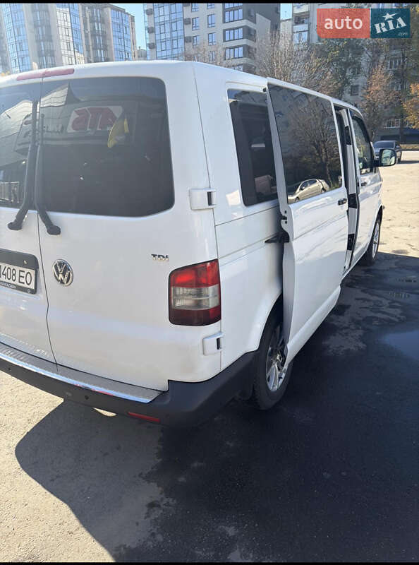 Минивэн Volkswagen Transporter 2010 в Черновцах