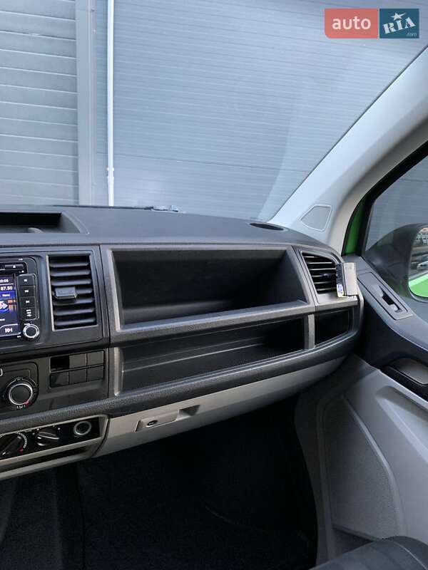 Минивэн Volkswagen Transporter 2015 в Ивано-Франковске