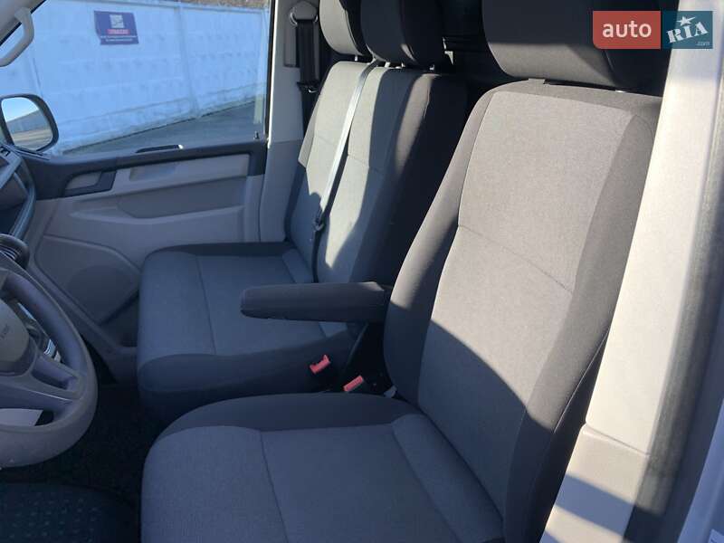Вантажний фургон Volkswagen Transporter 2019 в Києві фото 70 Вантажний фургон Volkswagen Transporter 2019 в Києві