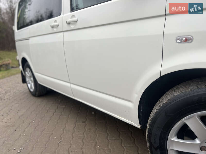 Минивэн Volkswagen Transporter 2006 в Львове