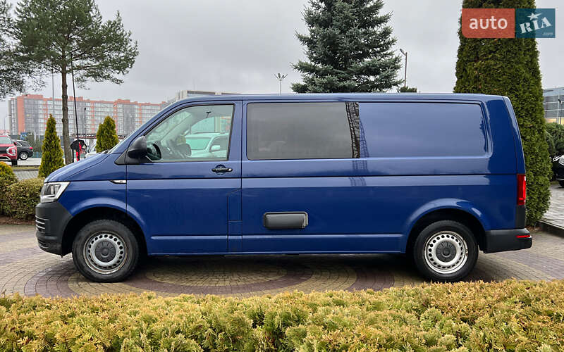 Грузопассажирский фургон Volkswagen Transporter 2017 в Львове