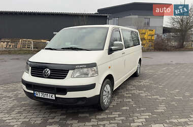 Мінівен Volkswagen Transporter 2004 в Богородчанах