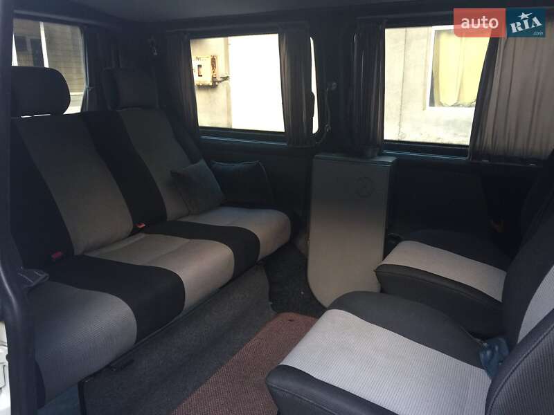 Минивэн Volkswagen Transporter 2005 в Одессе