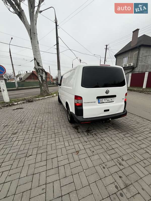 Вантажний фургон Volkswagen Transporter 2013 в Запоріжжі