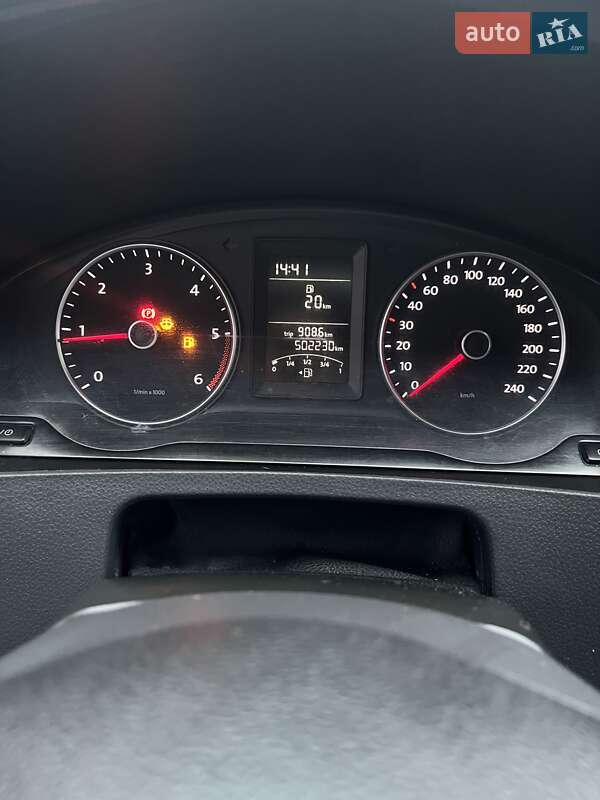 Вантажний фургон Volkswagen Transporter 2013 в Запоріжжі